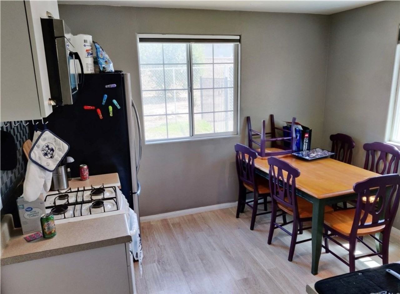 1674 Mathews St - Photo 3 of 6