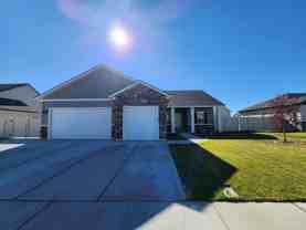 805 Broadmoor Ave - Photo 1 of 1