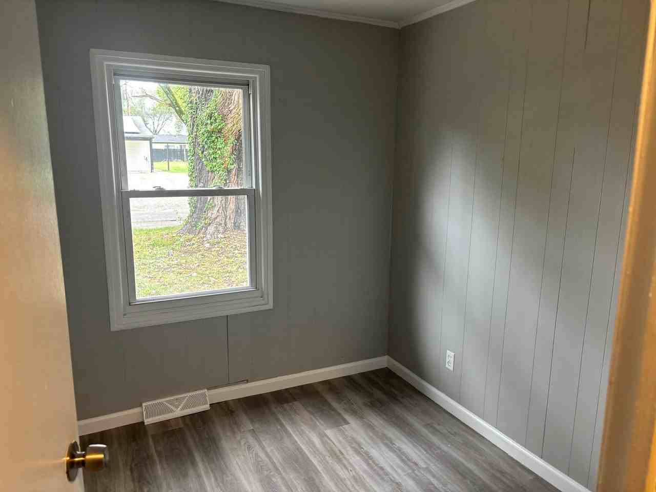 28 Westwood Dr - Photo 5 of 10