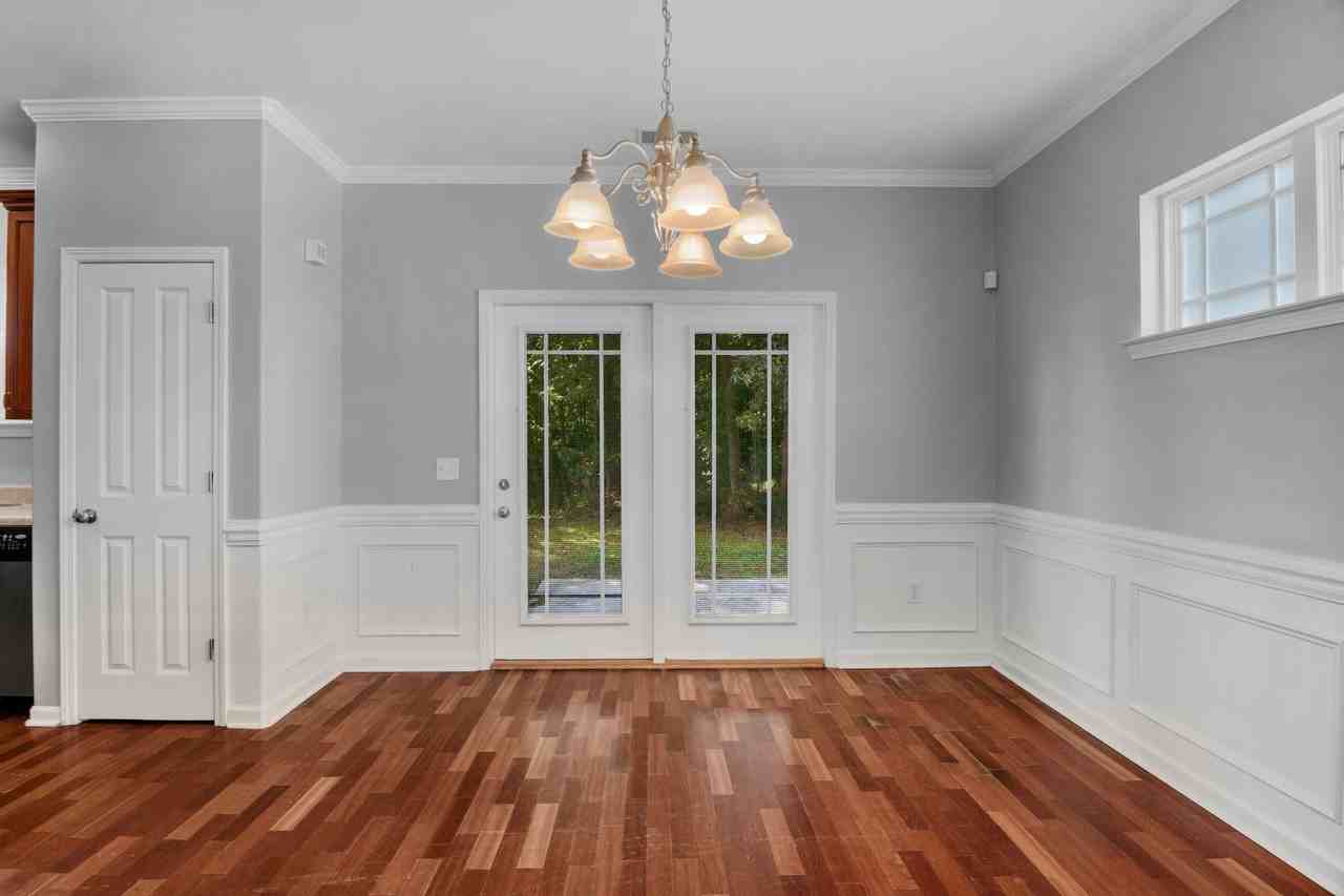 690 Summer Hill Way - Photo 7 of 22