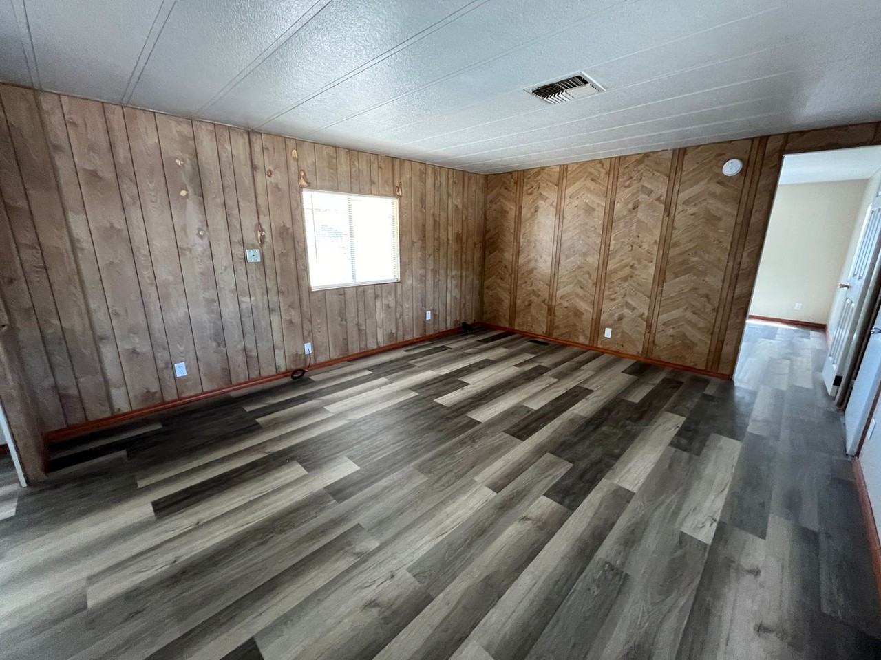 3980 - Photo 2 of 14