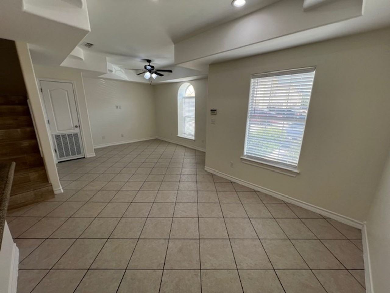 1000 Ranchway Dr #54 - Photo 4 of 25