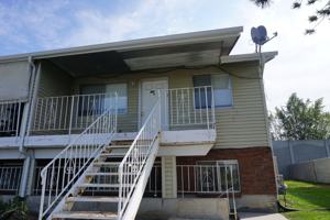 featured image of 8287 S Ivy Dr