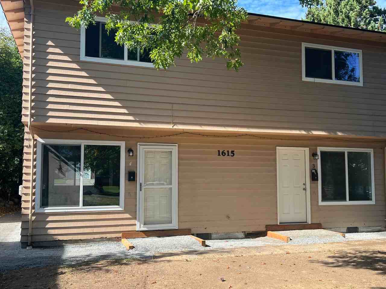 BH 1615 - Photo 2 of 2