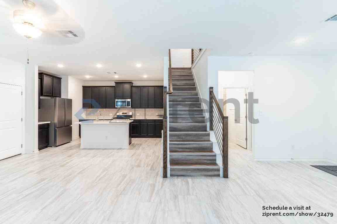 109 Thurman Holt Rd - Photo 4 of 24