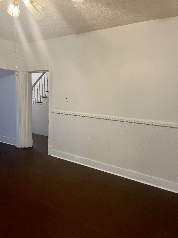 1330 Bedford Ave - Photo 3 of 10