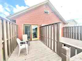 featured image of 1131 Cherry St #201