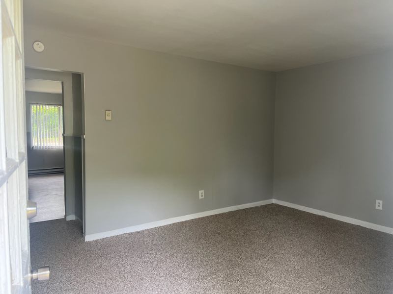 508 Tipperary Dr - Photo 4 of 18