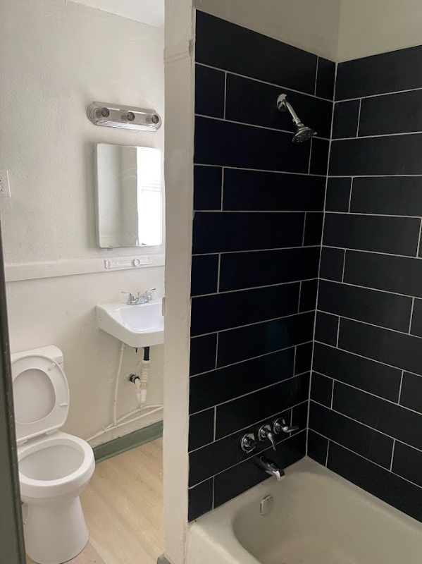 2905 19th St N #2905 - Photo 2 of 13