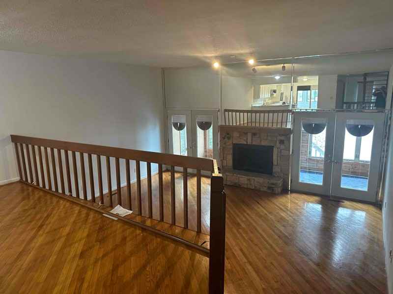 799 53rd St - Photo 3 of 5