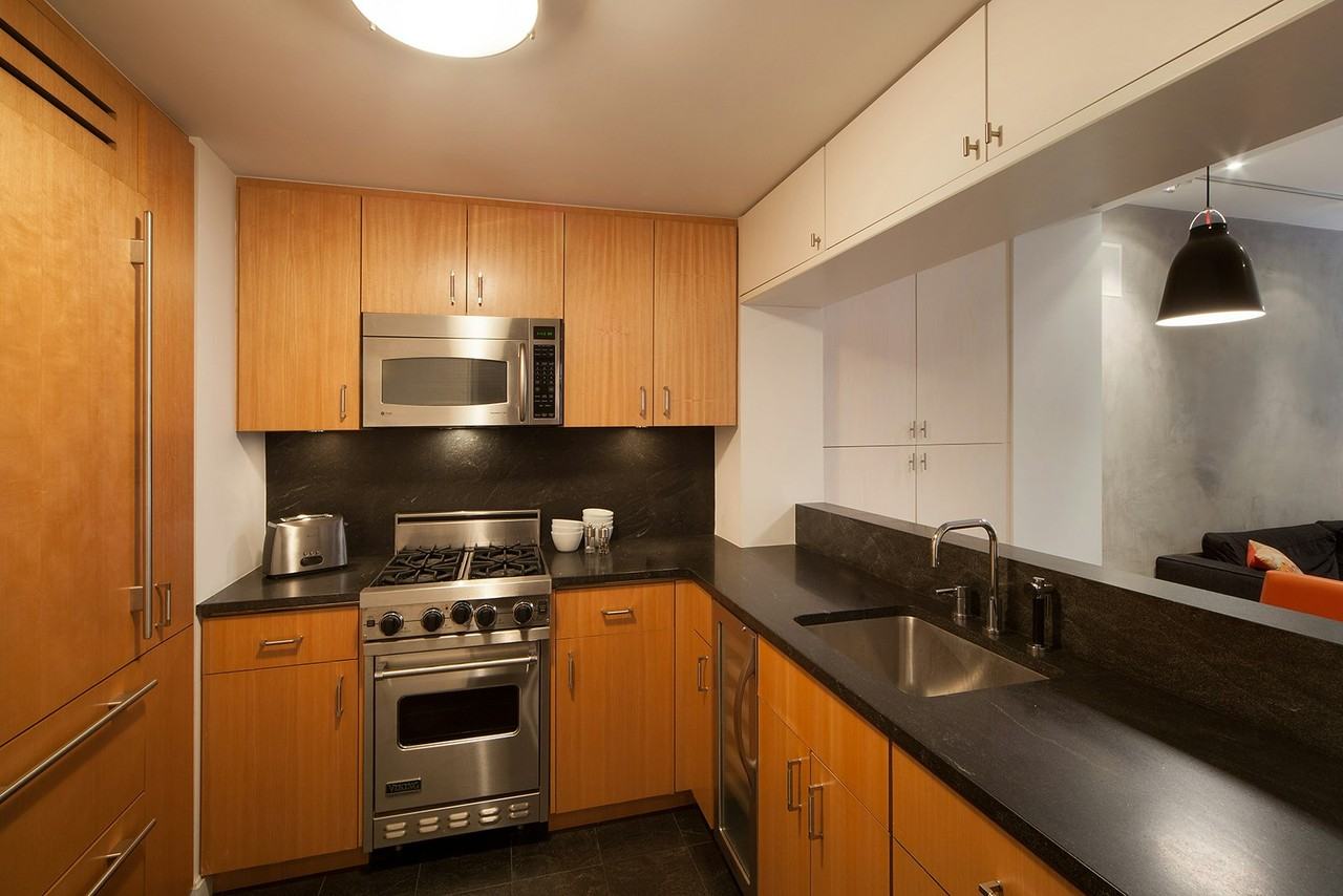 100 W 58th St #3F - Photo 3 of 9