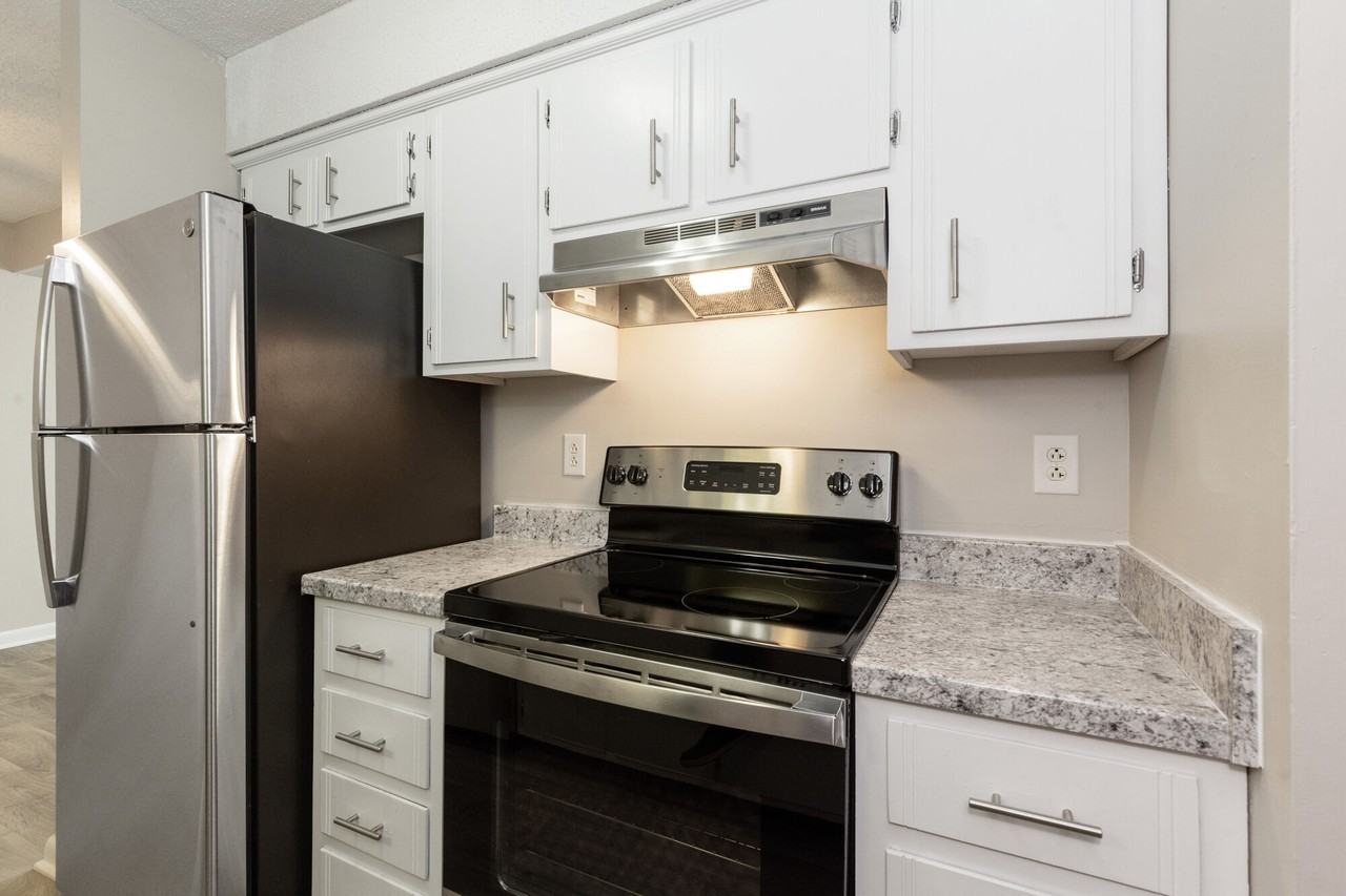 Northwoods Apartments - Photo 5 of 31