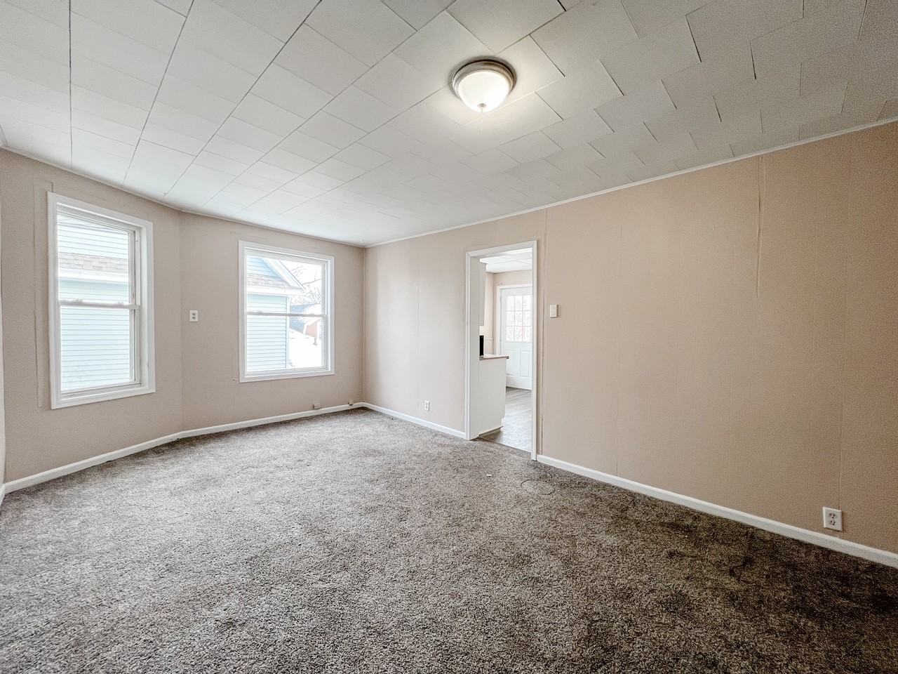 340 West Merchant Street - Photo 3 of 5