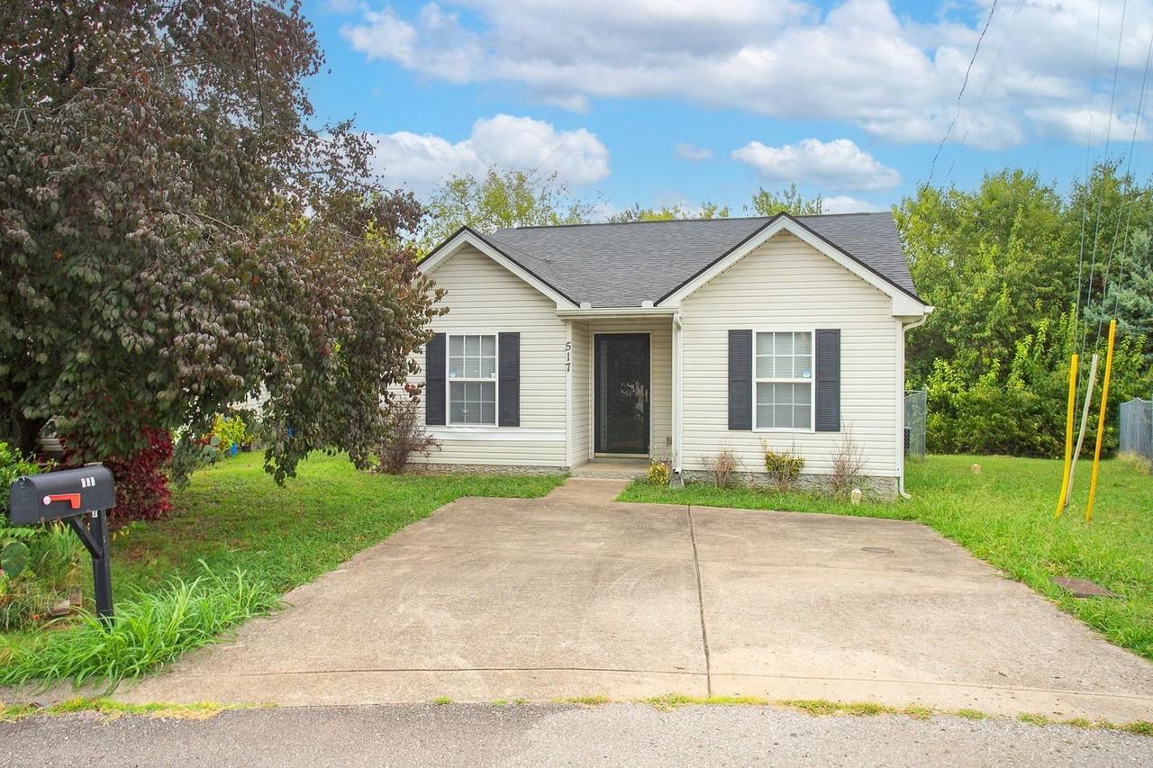 517 Longleaf Court - Photo 2 of 41