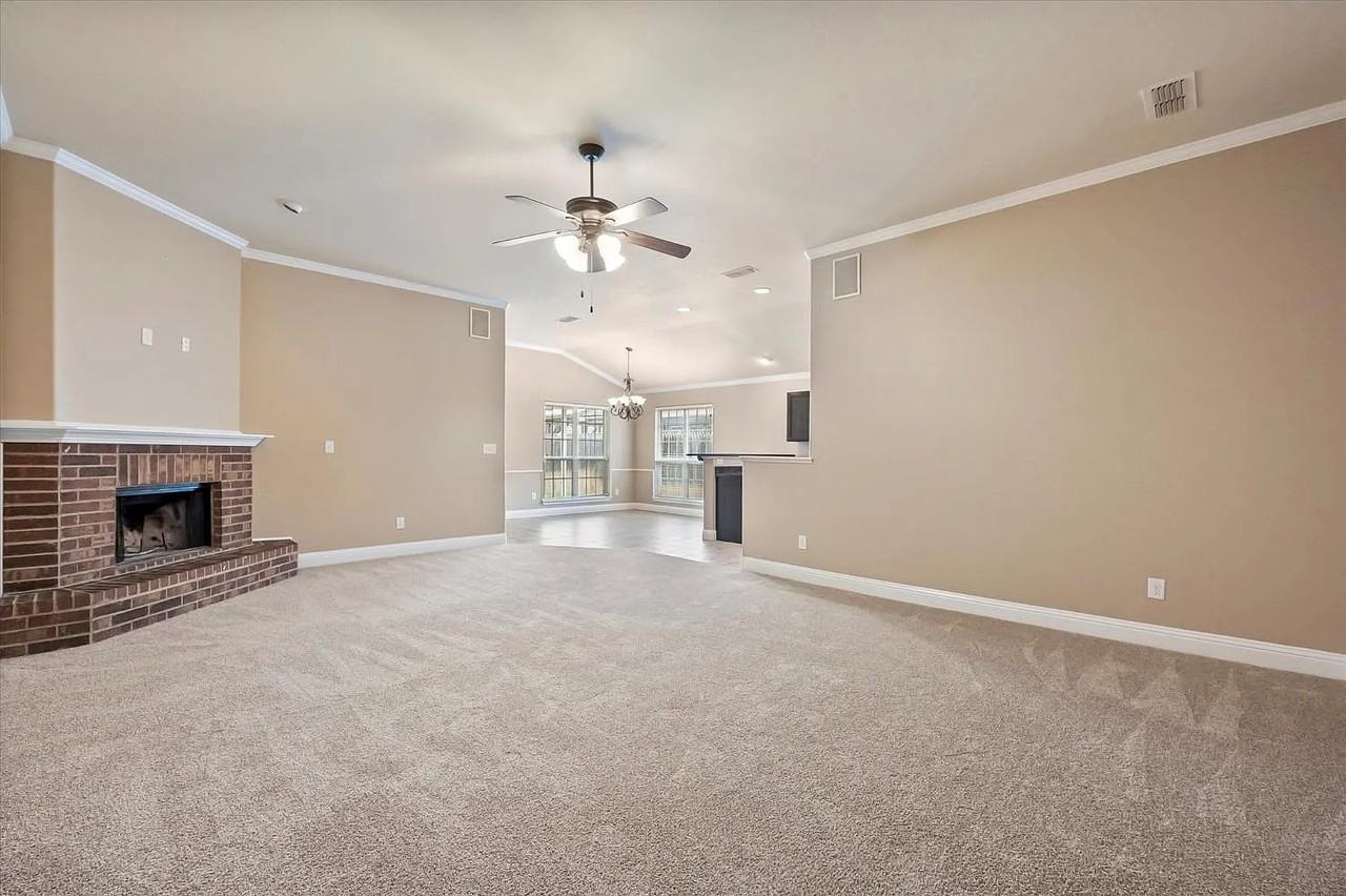 6906 90th St #NA - Photo 6 of 33