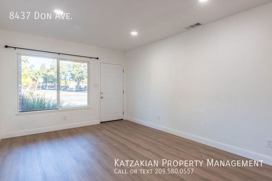 8437 Don Ave - Photo 3 of 19