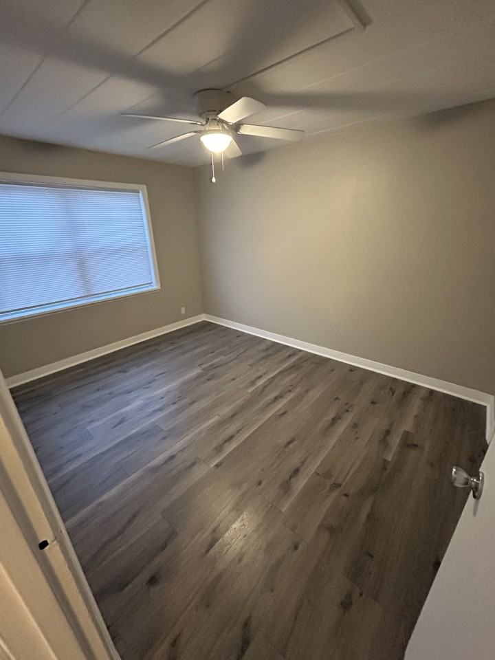 632 169th St #632 - Photo 2 of 10