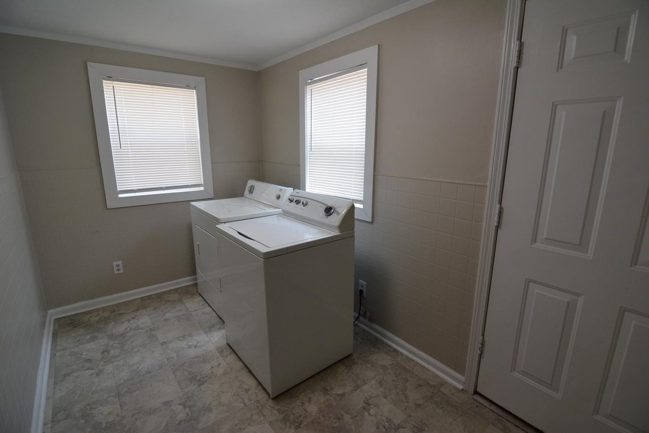 Anne St - Photo 5 of 14