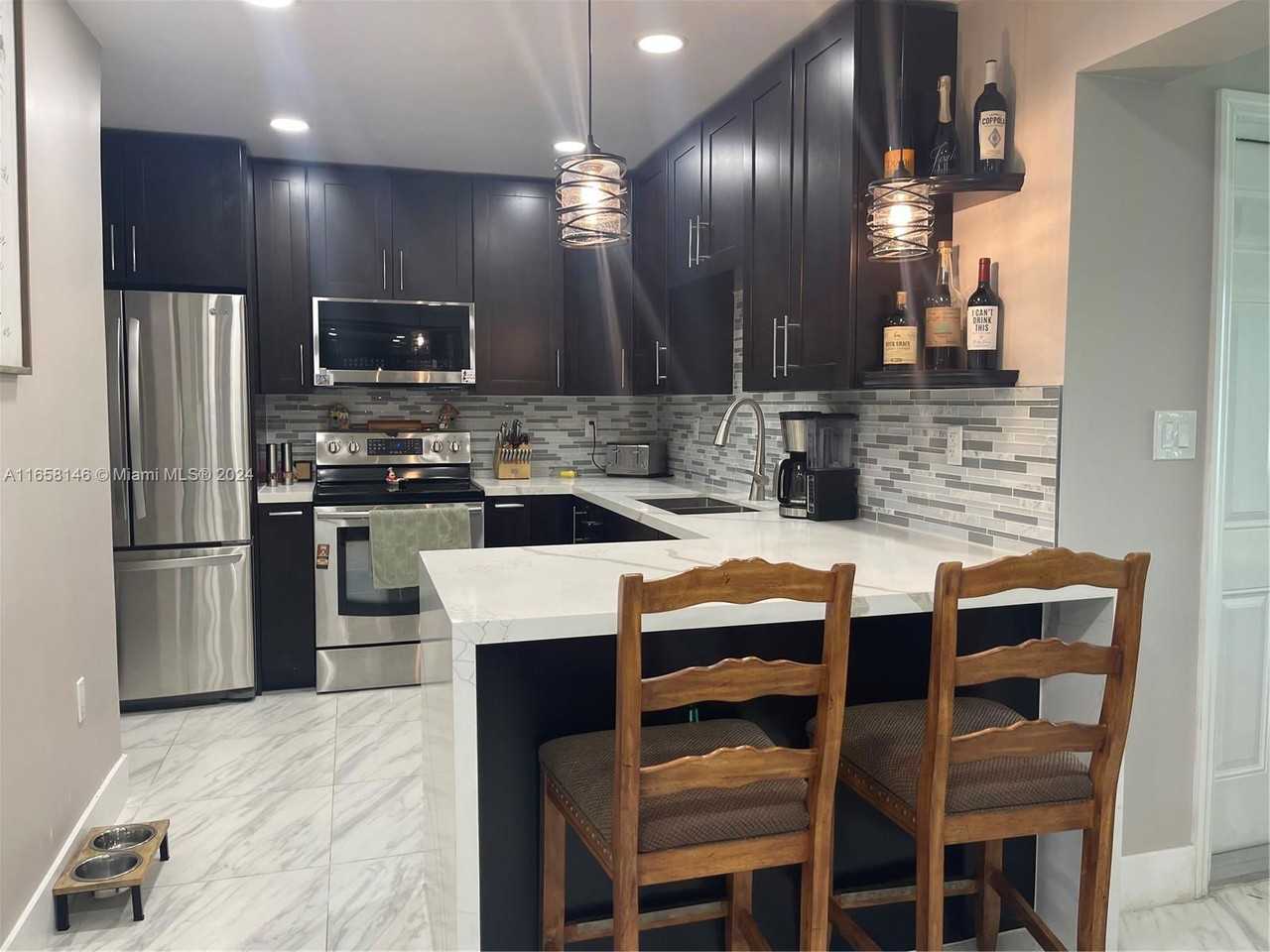 8201 Nw 13th St - Photo 2 of 8