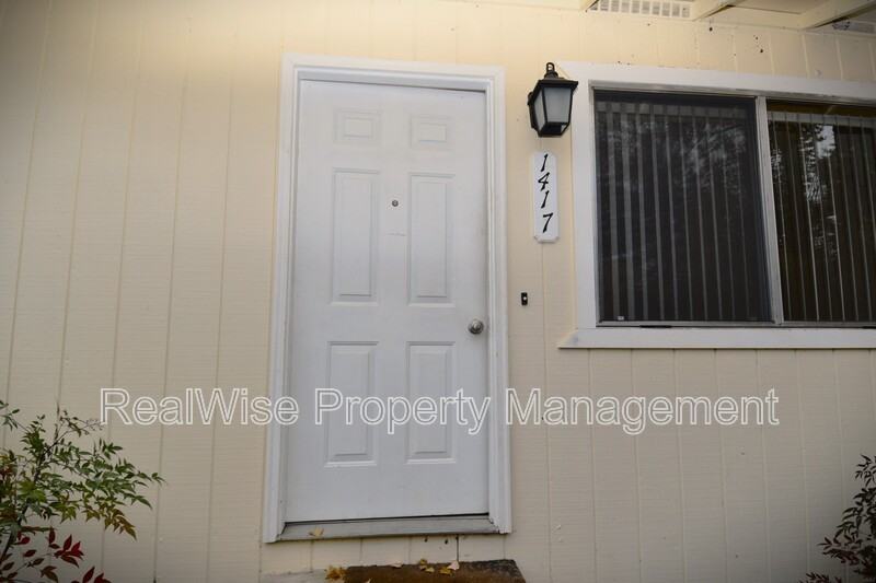 1417 Bebeau Ln - Photo 2 of 12