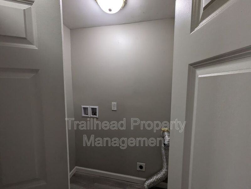 3122 N 10th St - Photo 6 of 14