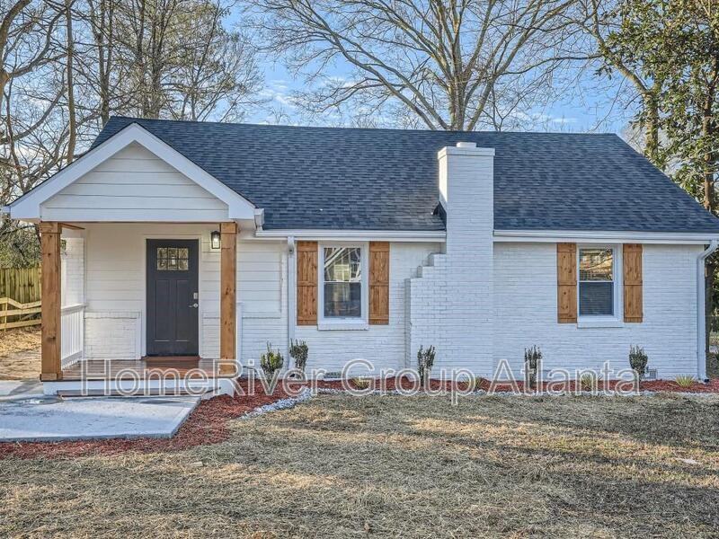 881 Mcwilliams Rd Se - Photo 2 of 17