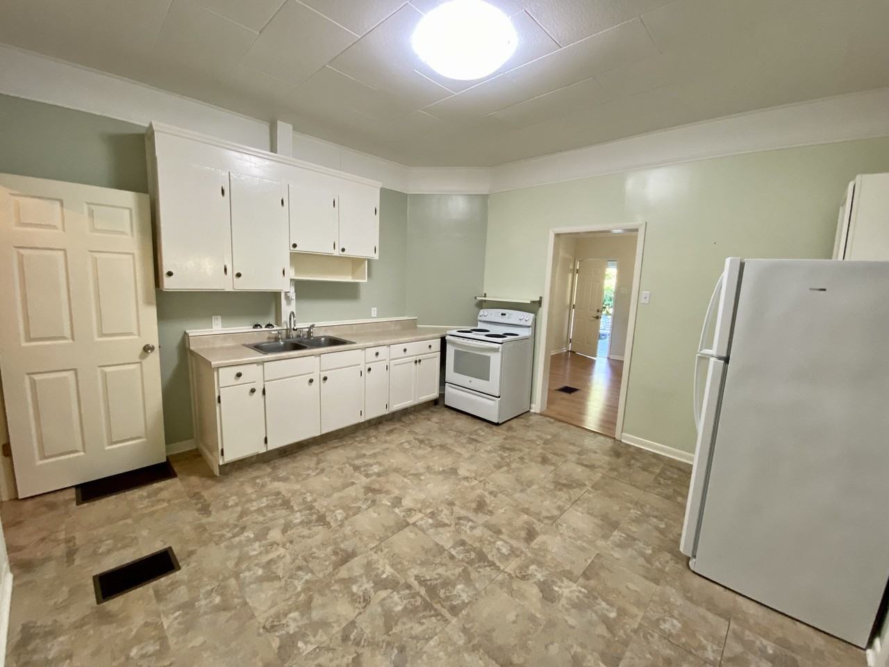 13650 5th St #1 - Photo 7 of 21