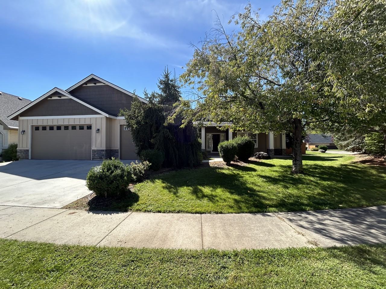 1971 West Eagle Mountain Drive - Photo 2 of 36