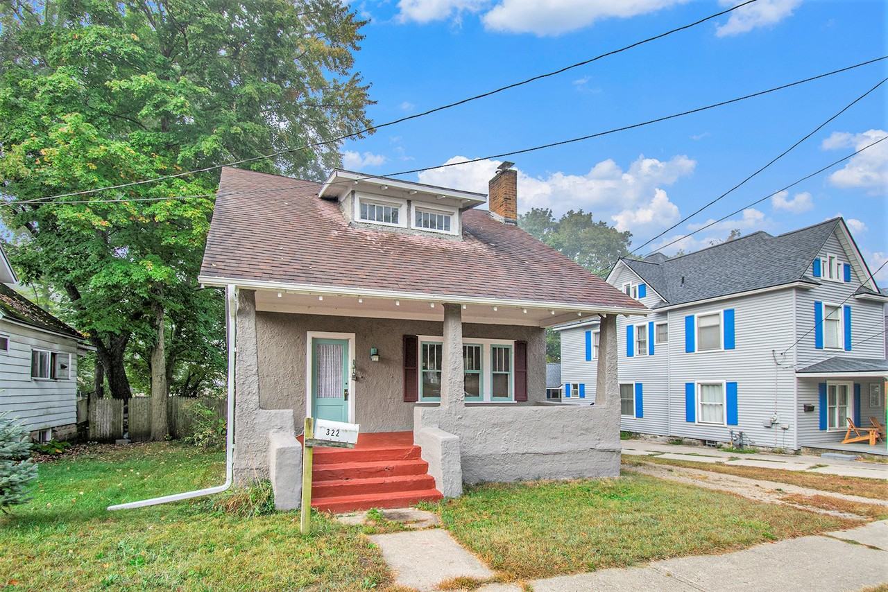 322 Marshall St - Photo 2 of 20