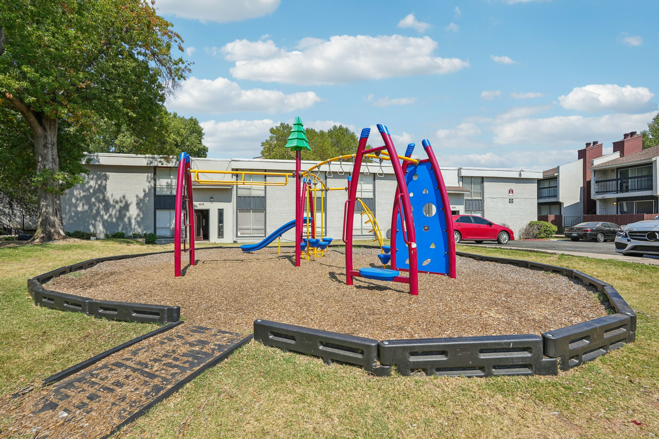 5560 Medical Center Apartments - Photo 3 of 23