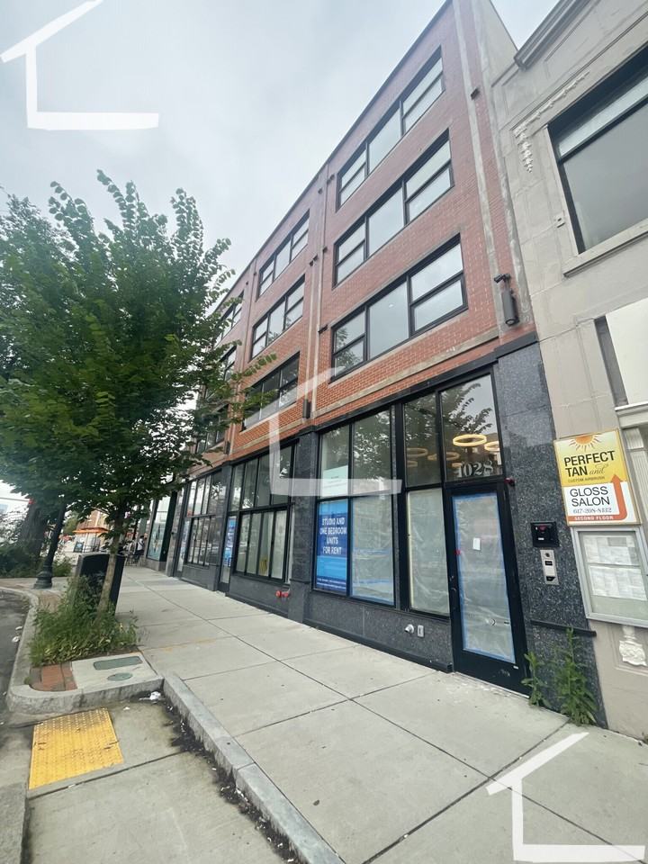 Commonwealth Ave #304 - Photo 2 of 2
