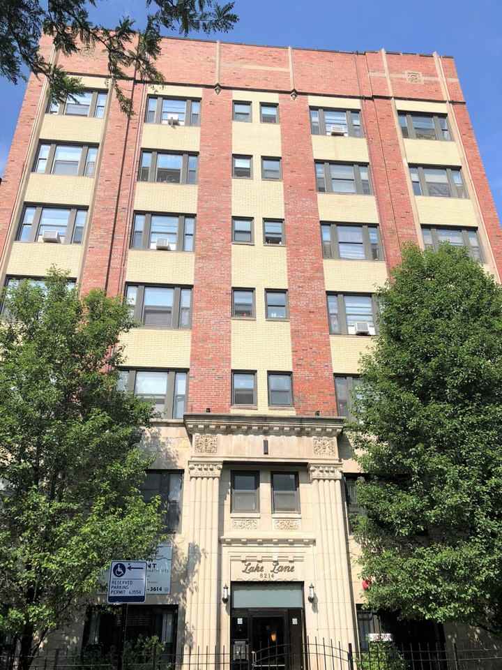 6214 N Winthrop Ave #209 - Photo 7 of 9