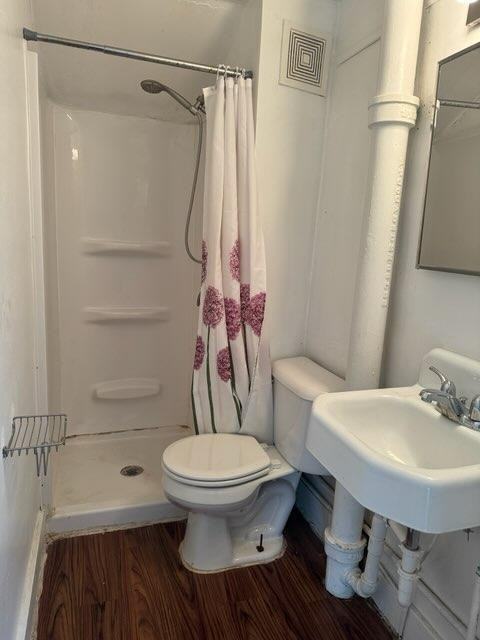 937 Johnson ST - Photo 2 of 9