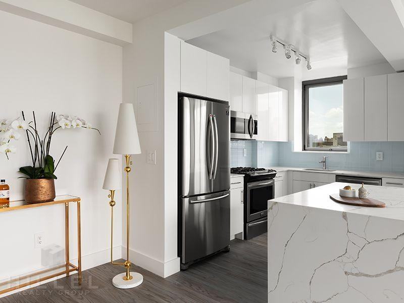 Center Blvd #521 - Photo 2 of 10