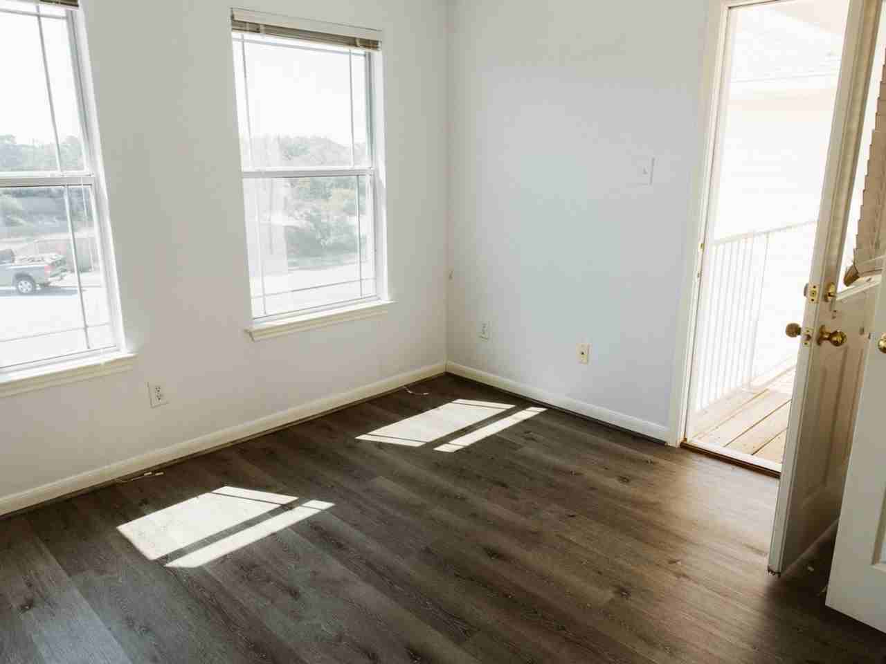 8913 Mountain Shadows Cv - Photo 3 of 24