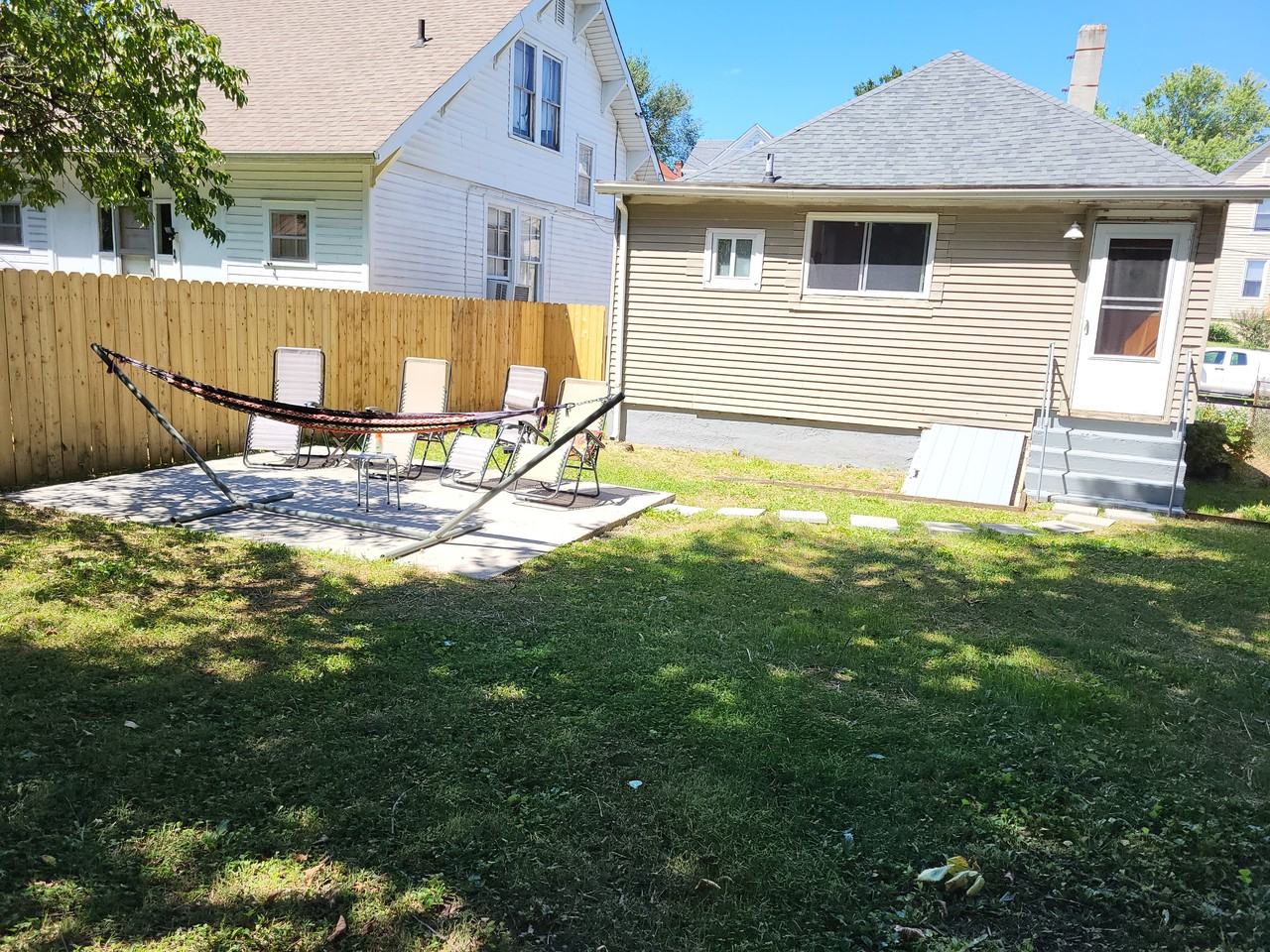 635 Mountain Ave Se - Photo 3 of 29
