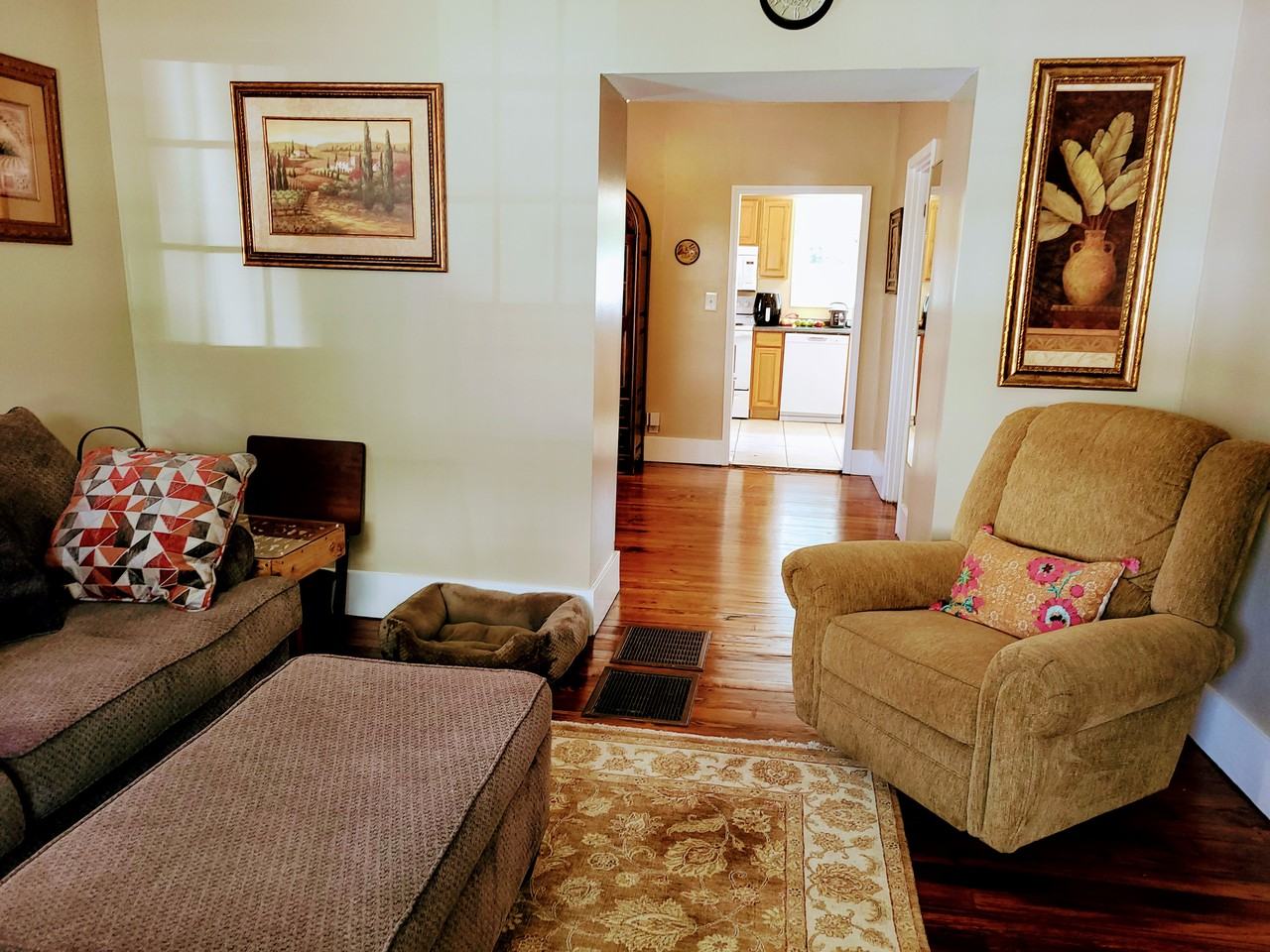 635 Mountain Ave Se - Photo 6 of 29