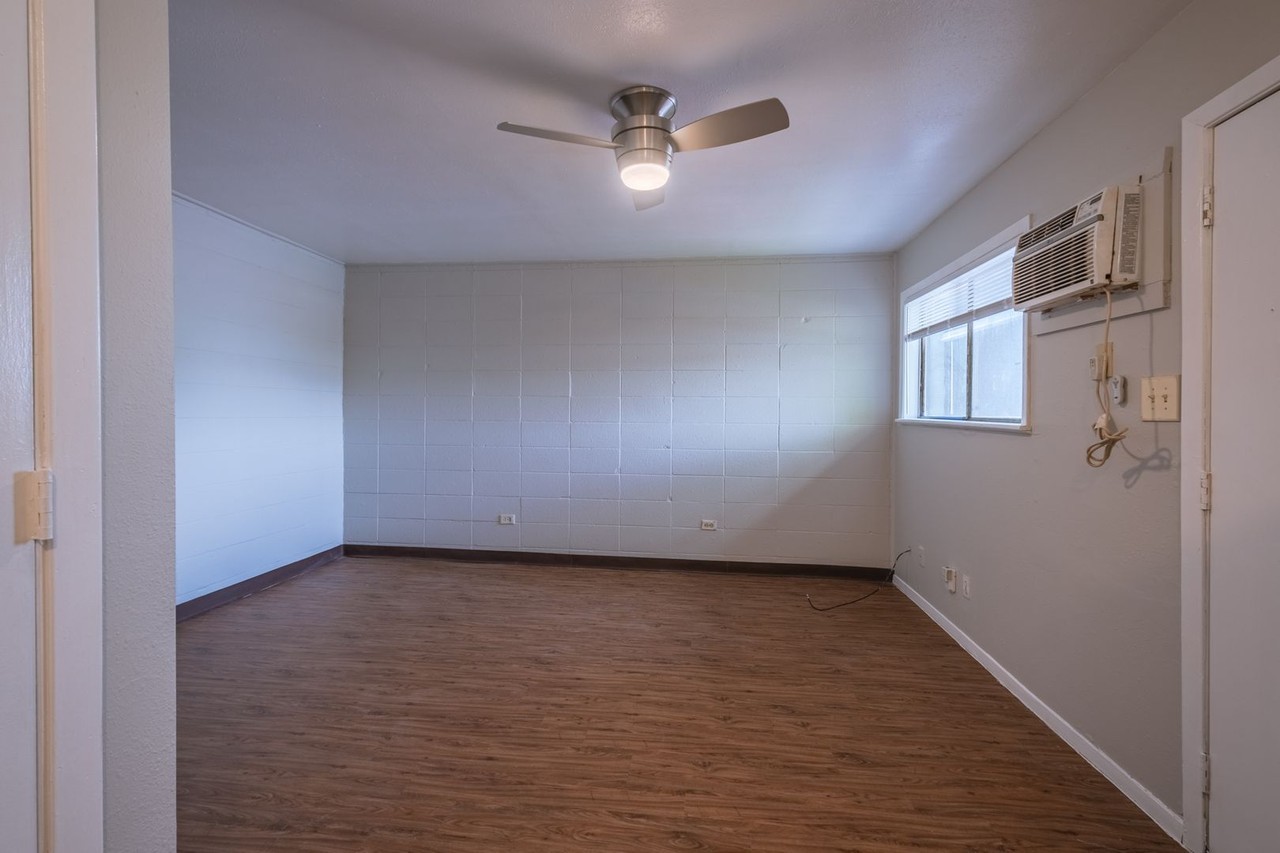 903 Springdale Rd #G - Photo 4 of 14