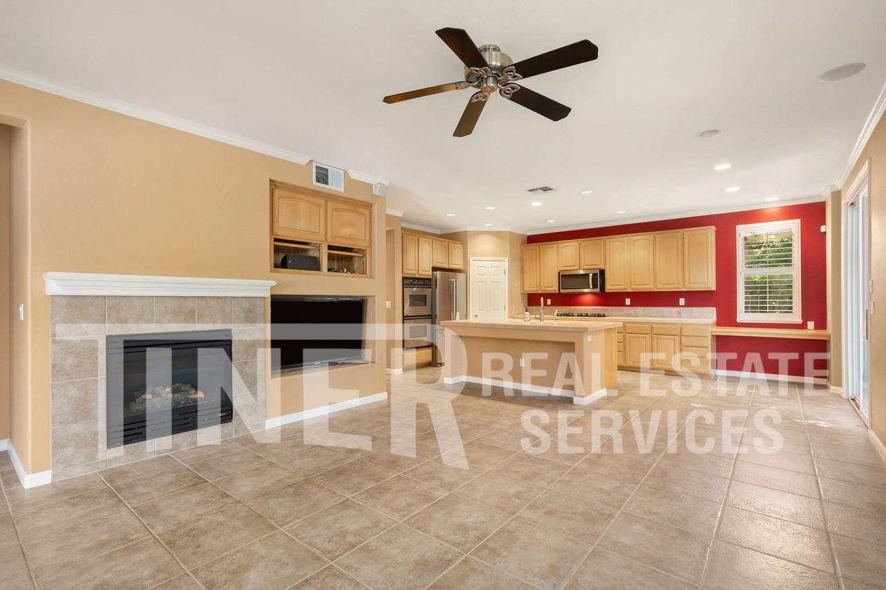 2524 Rock Dove Way - Photo 2 of 33