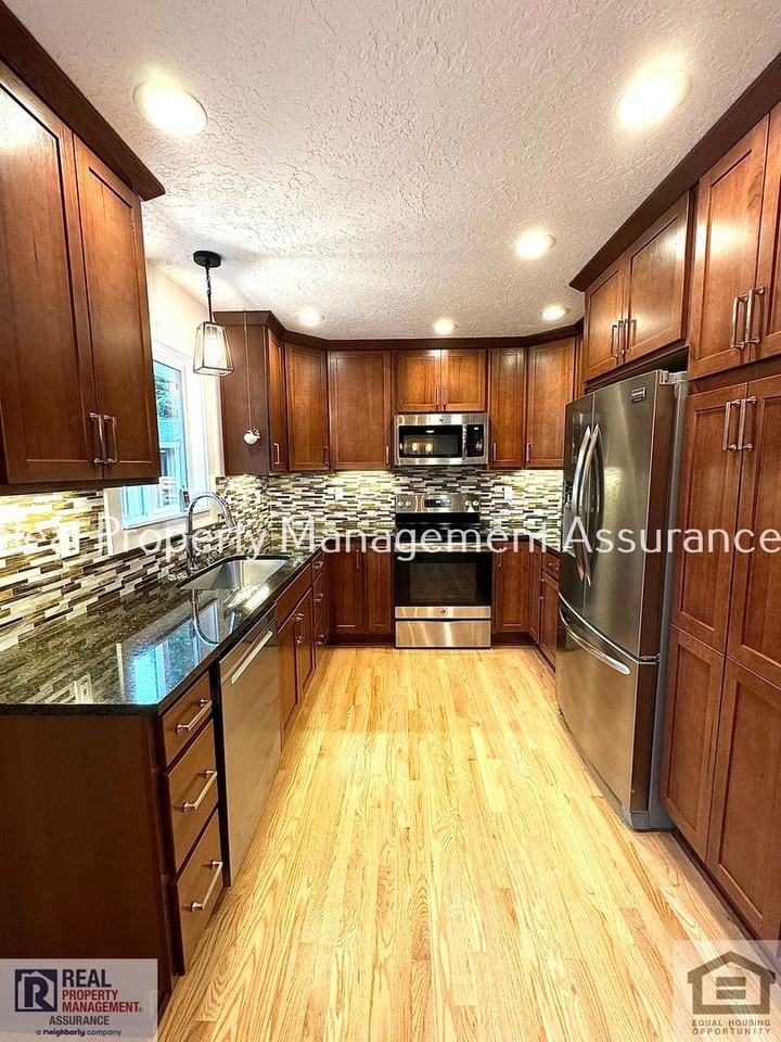 9665 Sw Darmel Ct - Photo 3 of 30