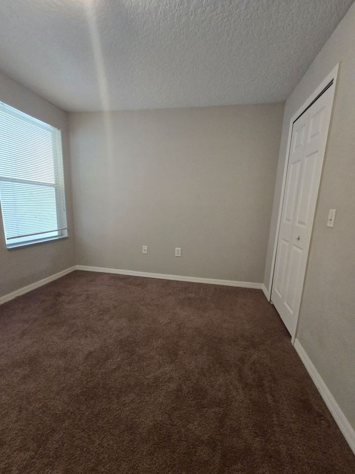 229 Ronaldale Ave - Photo 7 of 38