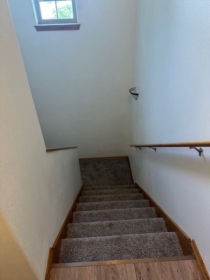 1719 Montana St - Photo 7 of 26