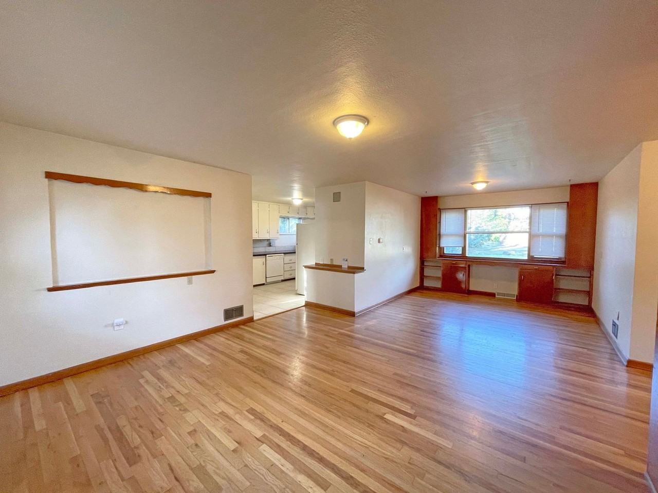 515 S Grant Ave - Photo 2 of 13