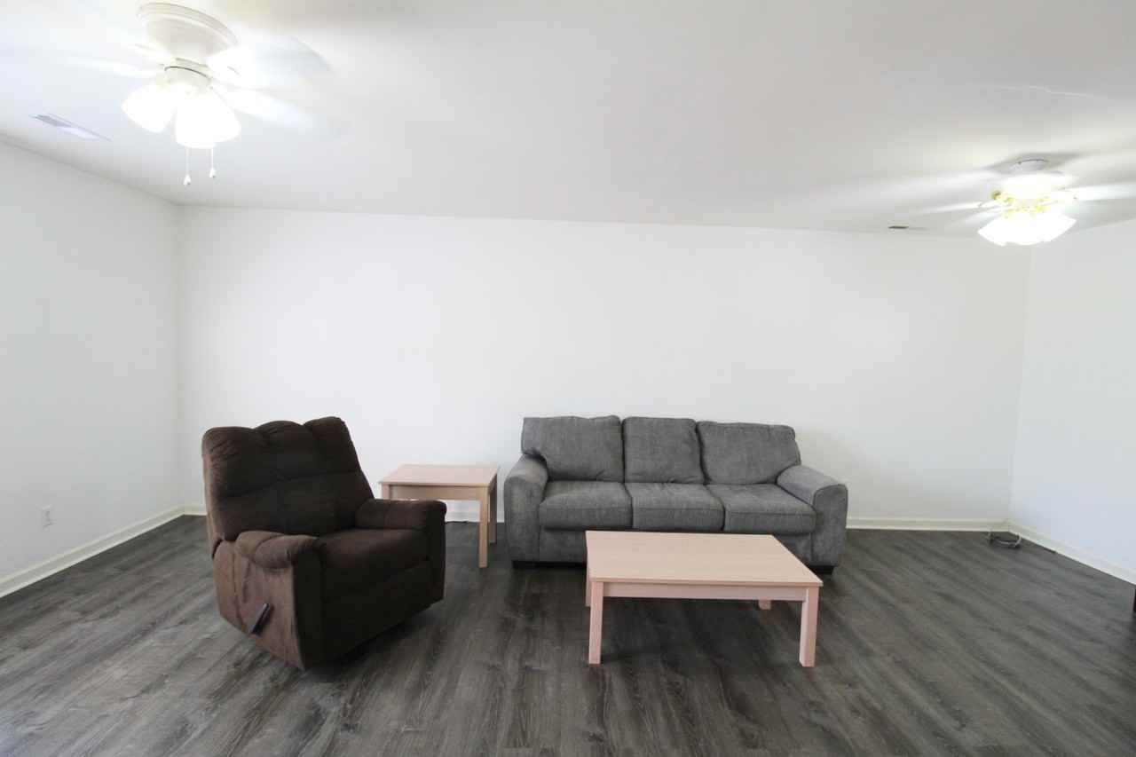 520 Pheasant Run Cir - Photo 6 of 36