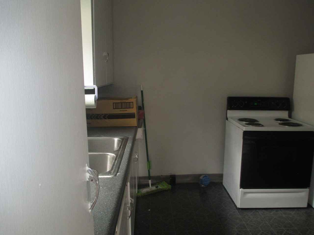 1641 Morningside Dr - Photo 3 of 17