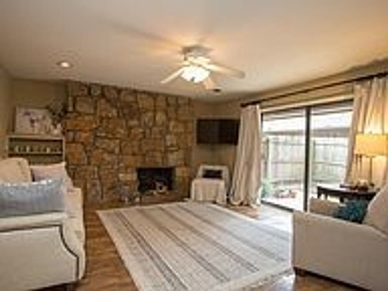 2432 E 55th Pl - Photo 7 of 22