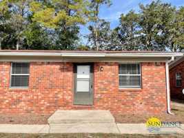 featured image of 790 Navy St Apt C #Apt C