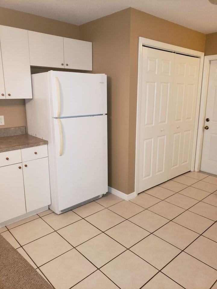 9328 N Travis Dr - Photo 7 of 12