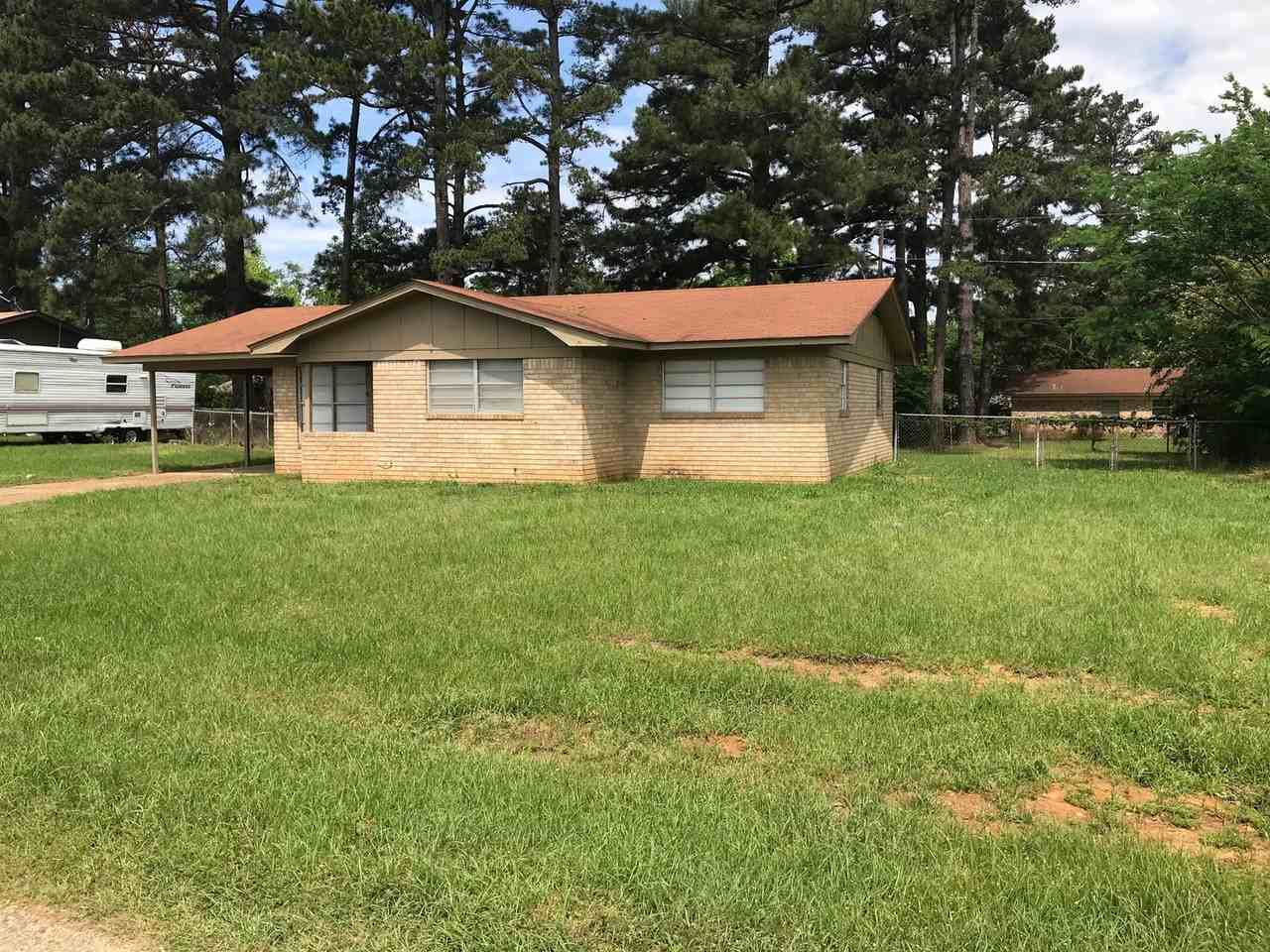 723 Bluebonnet Dr - Photo 3 of 16