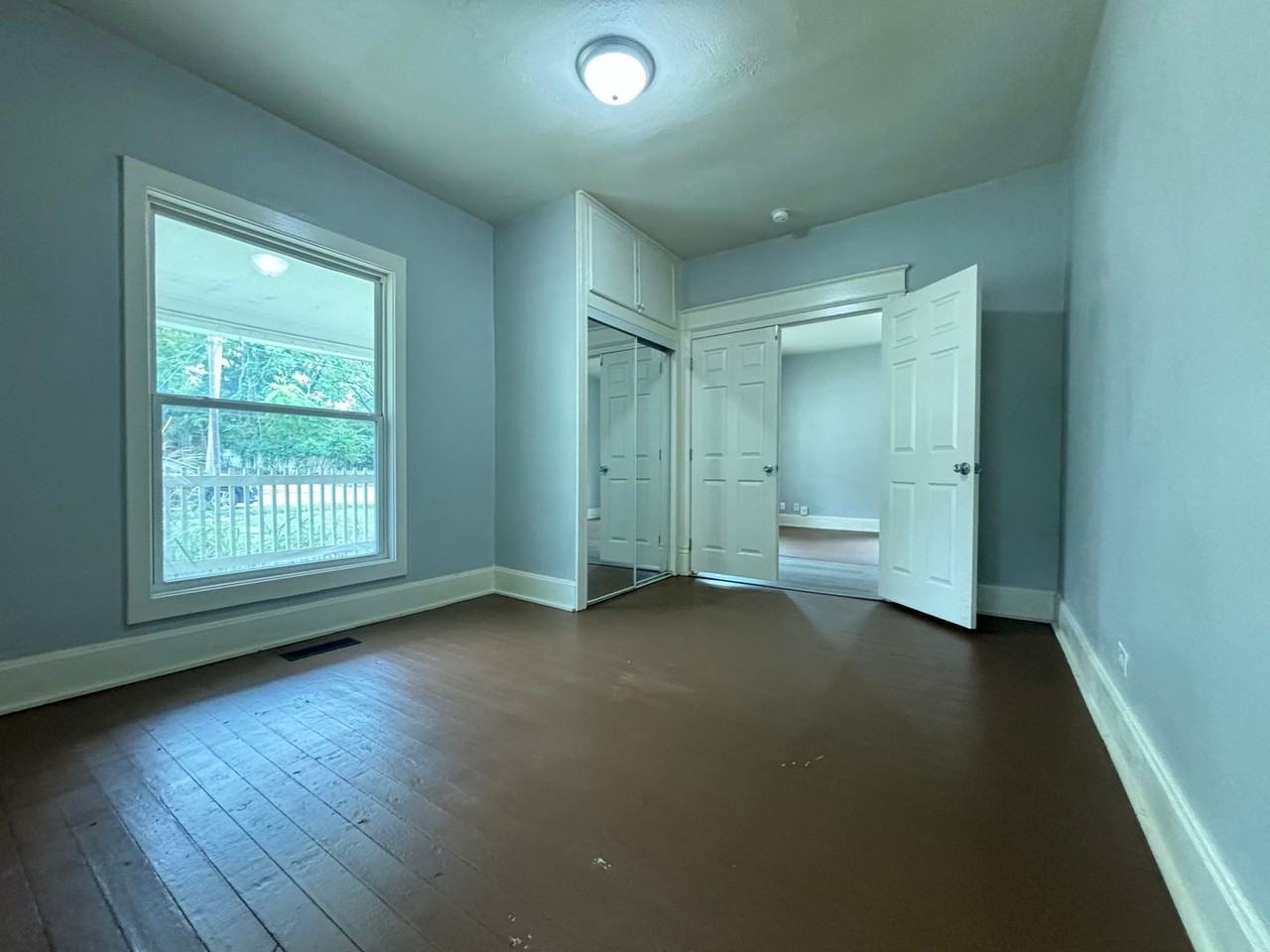 1219 N Missouri Ave - Photo 3 of 13